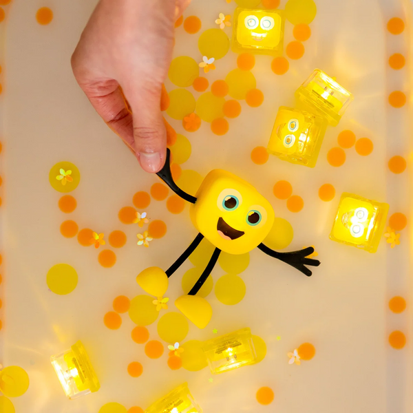 Alex - Pack Boneco + 2 Cubos Glo Pals