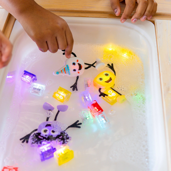 Party Pal Pack Boneco + 2 Cubos Glo Pals